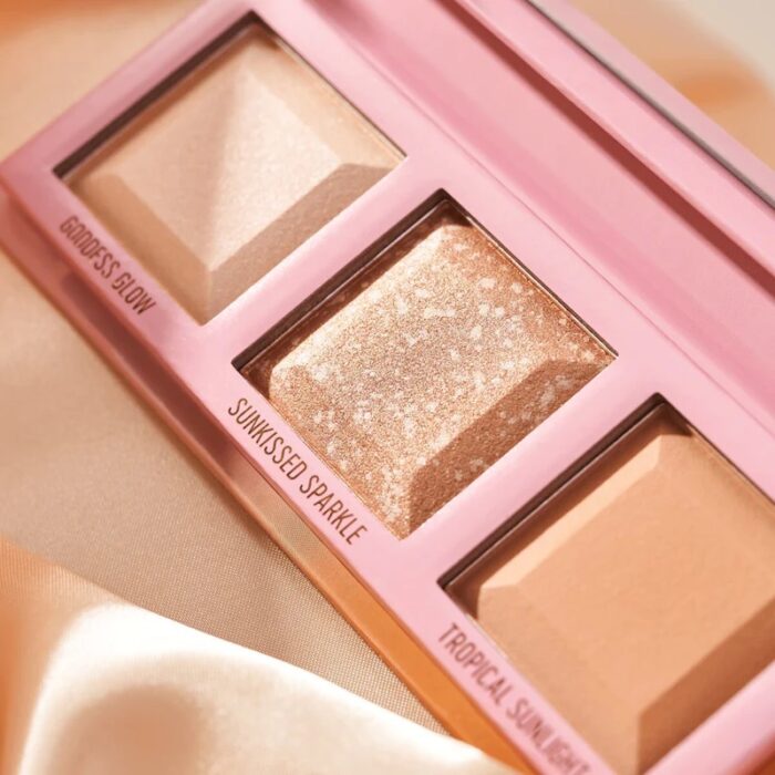 ⁦باليت ايشدو Glow&Bronze من ايسنس essence⁩ - الصورة ⁦2⁩