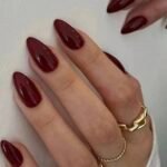أظافر صناعية لون ماروني