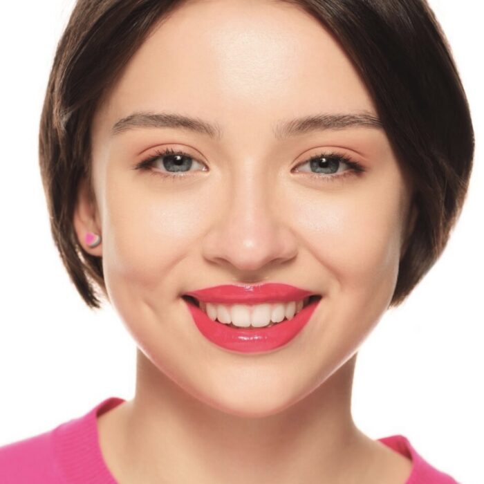 ⁦روج جلوسي من ايسنس essence⁩ - الصورة ⁦3⁩